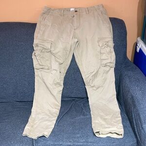 GAP Men's Tan Cargo Pants